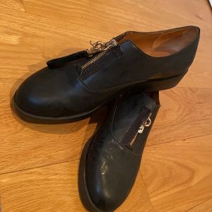 &Other Stories Size 40 (US 9.5) Black leather shoes